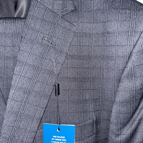NWT Men's 40R Charcoal Plaid Kenneth Cole Suit - Picture 2 of 5